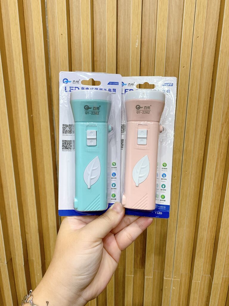 Đèn pin sạc điện cầm tay QIAO YU QY-2262 - ảnh 2