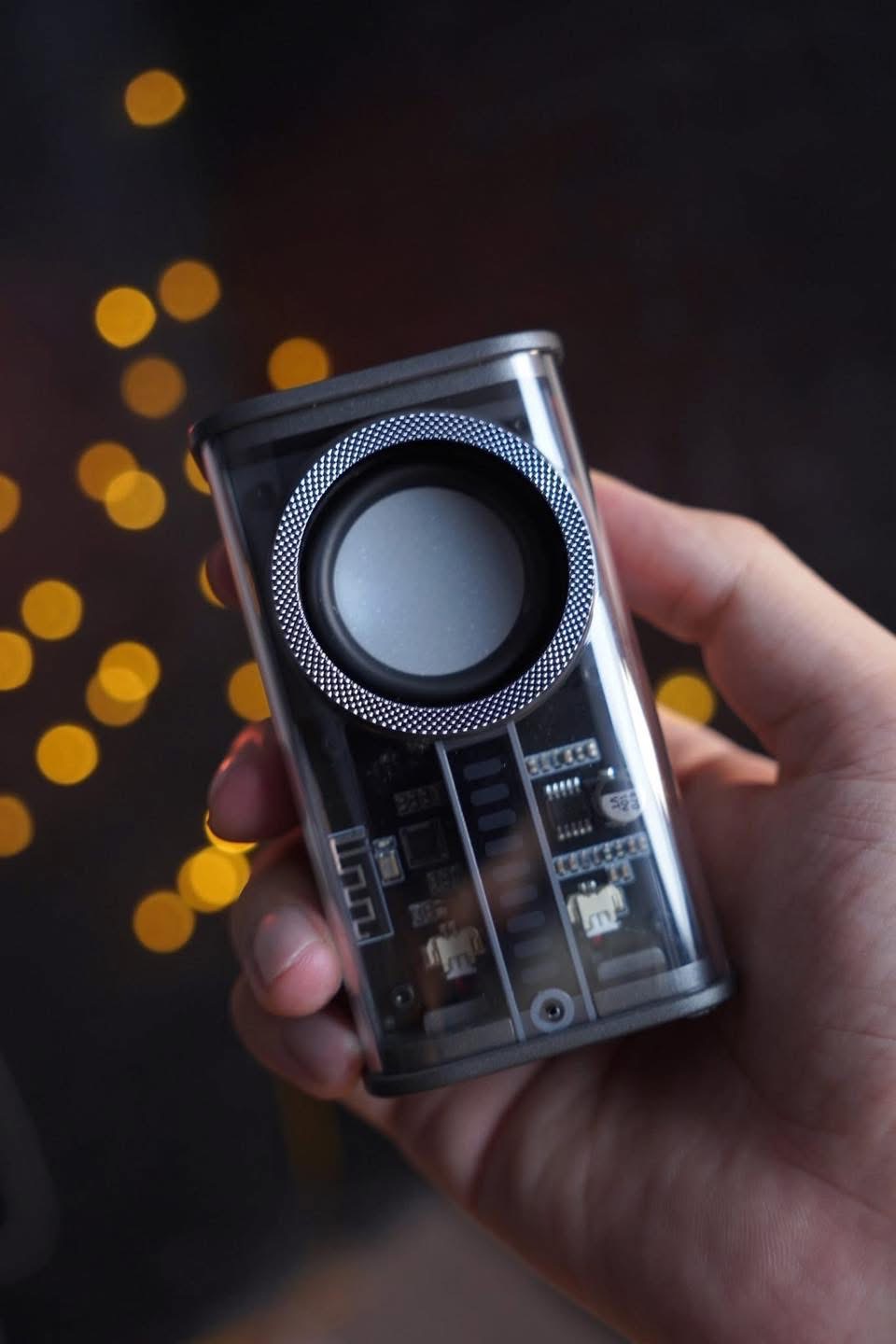 Loa Bluetooth Toocki - Transparent Mecha Wireless Speaker (Model: K07) có TWS kết nối 2 loa - ảnh 4