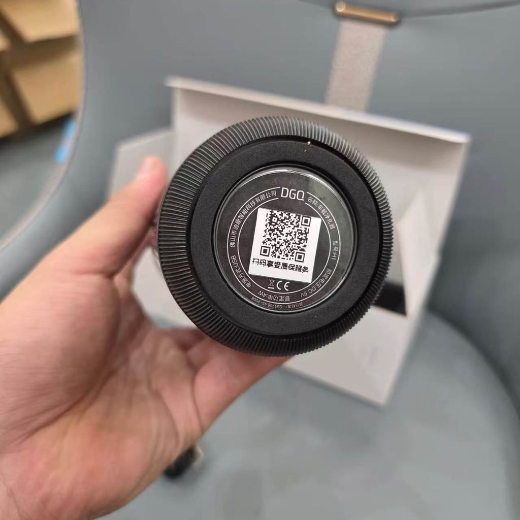 Máy lọc không khí khử mùi ô tô hãng DGQ - H1, tích hợp khuyết tán tinh dầu, tạo ẩm nano (hộp dài) - ảnh 3